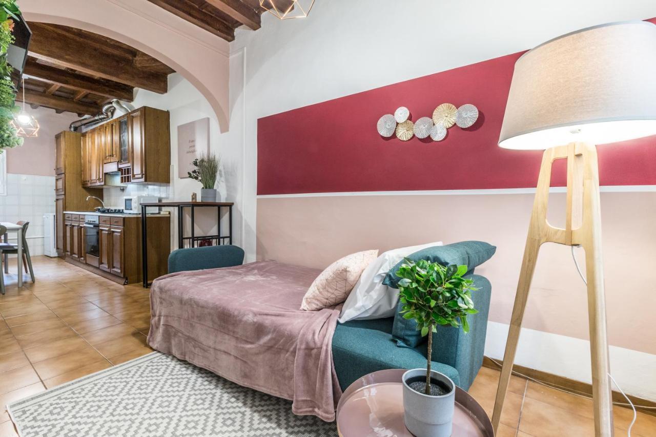 Wine Sangiovese Apartment Florenz